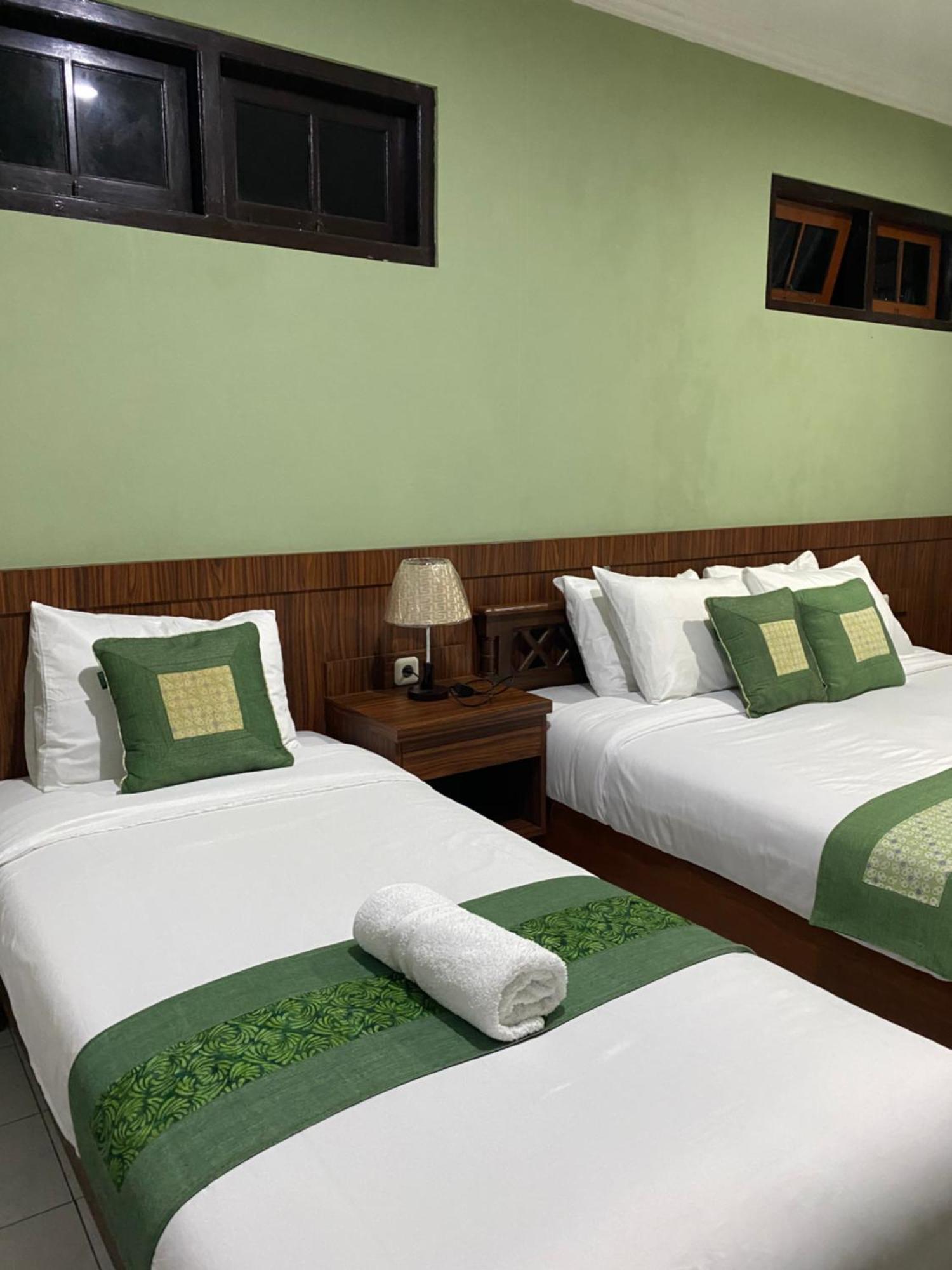 Griya Jene Homestay Syariah Ngabean Zewnętrze zdjęcie